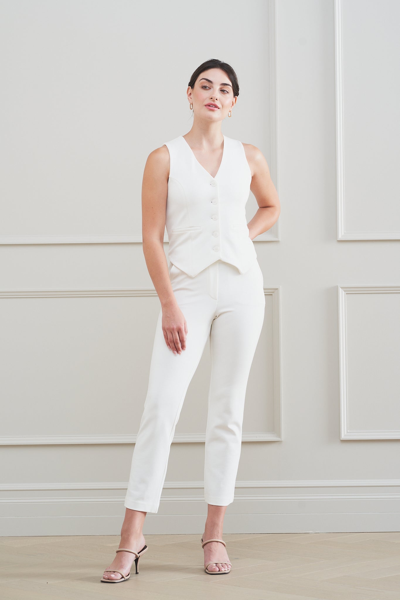 The No Gape Zora Vest Ivory