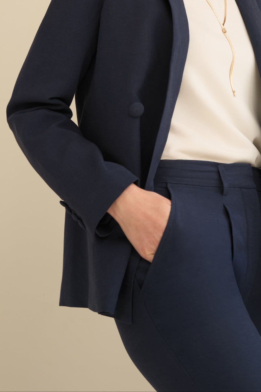 The Avery Pleated Trouser Navy