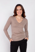 woman wearing brown long sleeve cashmere sweater